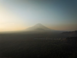 Mavic3 で撮影した朝焼けの富士山